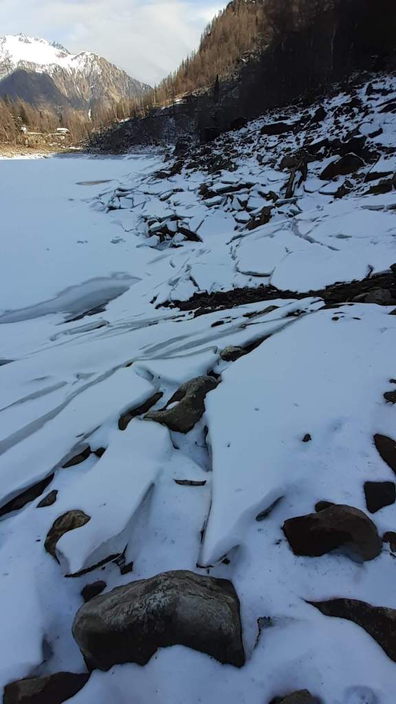 Lastre di neve e ghiaccio