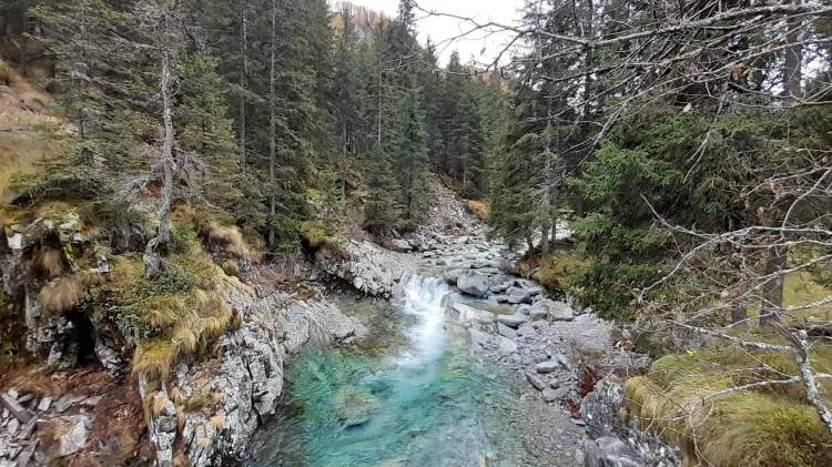 Il Troncone che si getta nel Lago di Campliccioli