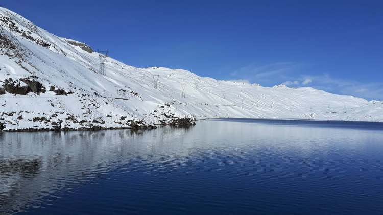 Sulla Diga del Lago Toggia...
